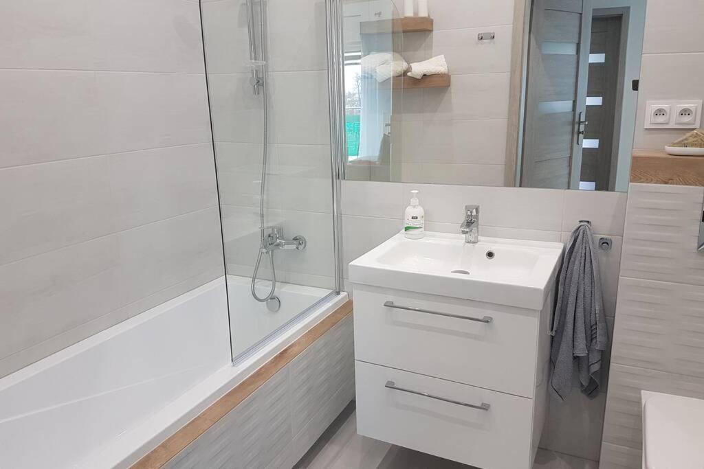Komfortowy Nowoczesny Apartament Kustronia Z Garazem Balkonem Wanna Бельсько-Бяла Екстер'єр фото
